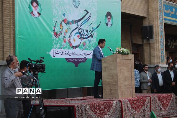 اجتماع بزرگ روزه اولی‌ها و روزه کله‌‍ گنجشکی‌های استان فارس