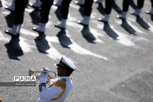 رژه روز ارتش جمهوری اسلامی ایران