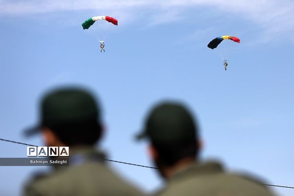 رژه روز ارتش جمهوری اسلامی ایران