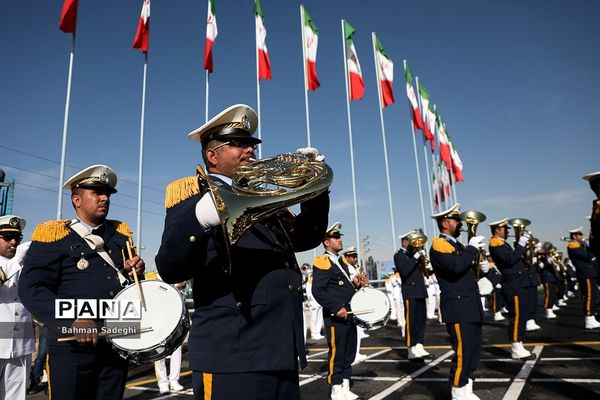 رژه روز ارتش جمهوری اسلامی ایران