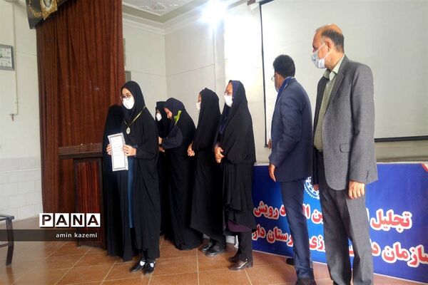 تجلیل از برگزیدگان المپیاد بازی‌های فکری سرگرمی «رویش» در داراب