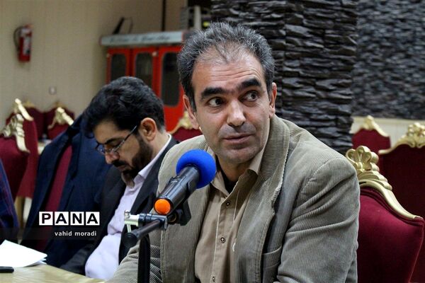 نشست مدیرکل و کارکنان حوزه ستادی آموزش و پرورش کرمانشاه
