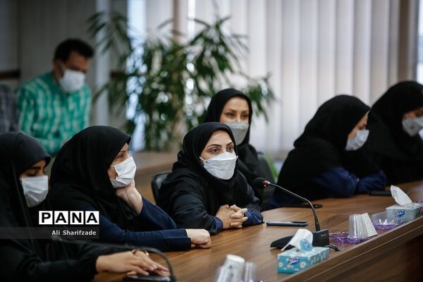 جلسه قائم مقام سازمان دانش‌آموزی با کارکنان