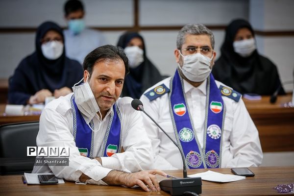 جلسه قائم مقام سازمان دانش‌آموزی با کارکنان