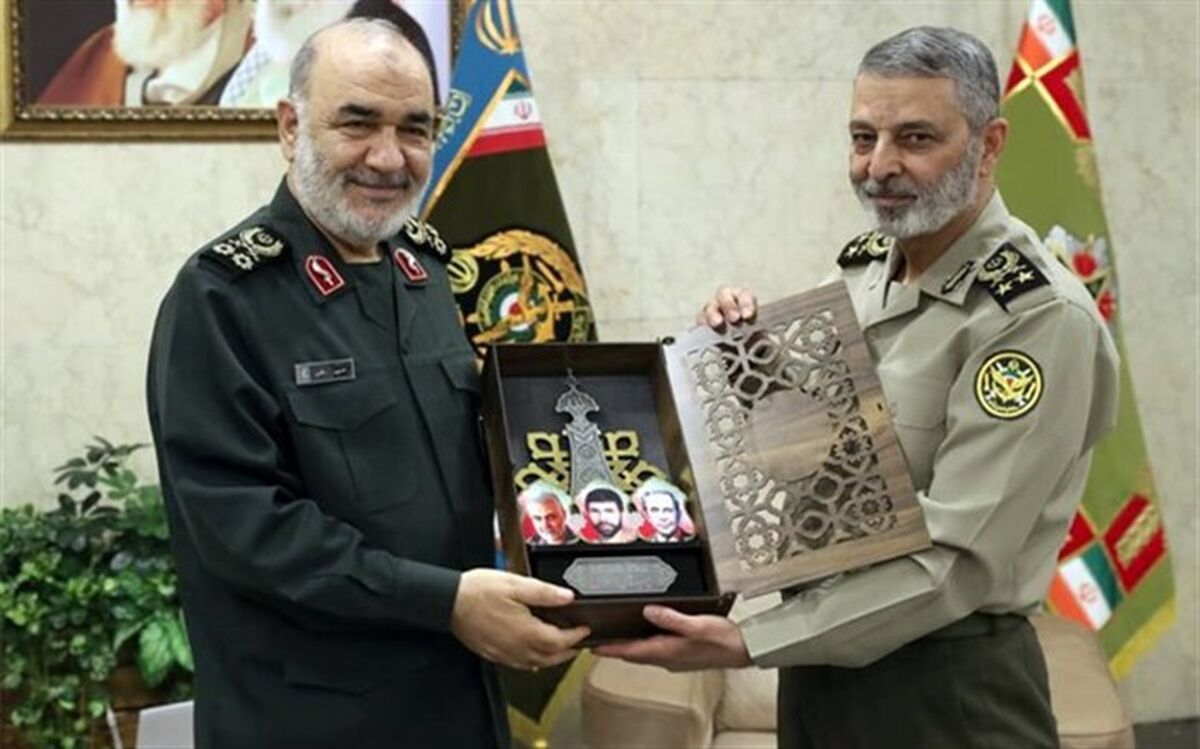 دیدار فرمانده کل سپاه با امیر سرلشکر موسوی
