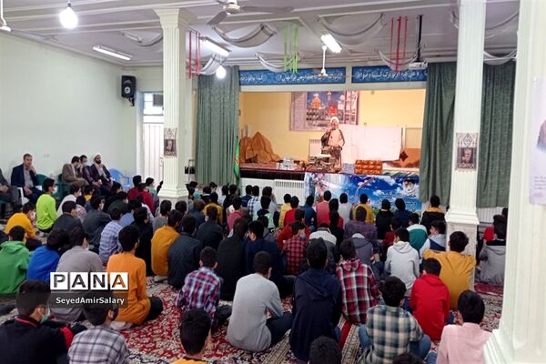 جشن تکلیف دانش‌آموزان دبیرستان پسرانه شاهد امام صادق (ع)کاشمر