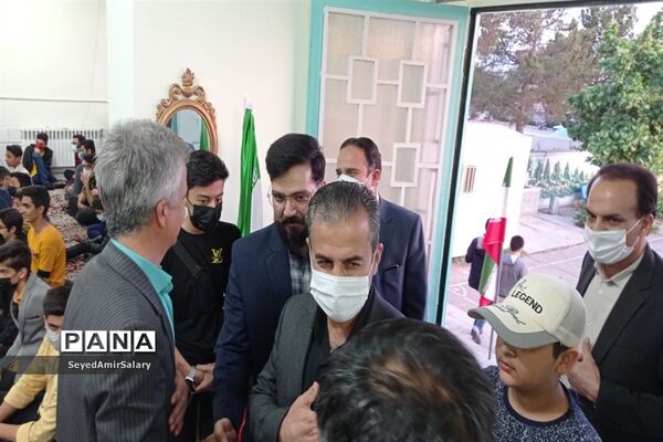 جشن تکلیف دانش‌آموزان دبیرستان پسرانه شاهد امام صادق (ع)کاشمر