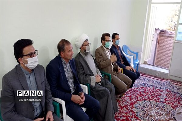 جشن تکلیف دانش‌آموزان دبیرستان پسرانه شاهد امام صادق (ع)کاشمر