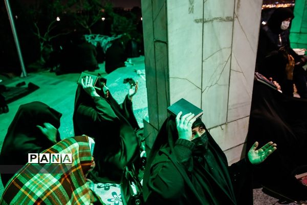 مراسم احیای شب نوزدهم در تپه نورالشهدا