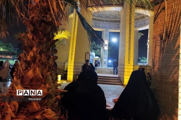 برگزاری مراسم احیا شب قدر در گلستان شهدای اصفهان