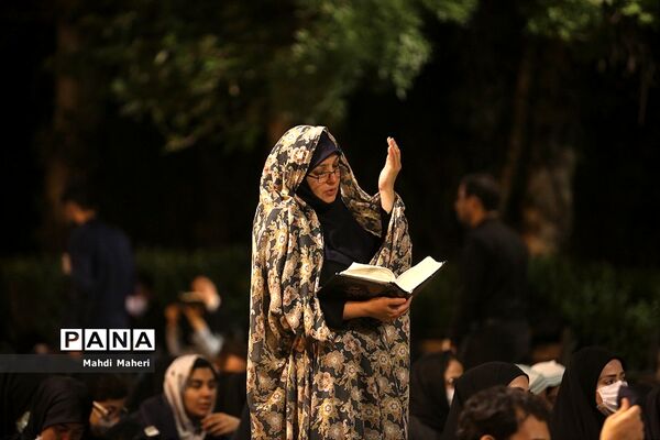 احیای شب نوزدهم ماه رمضان در دانشگاه تهران