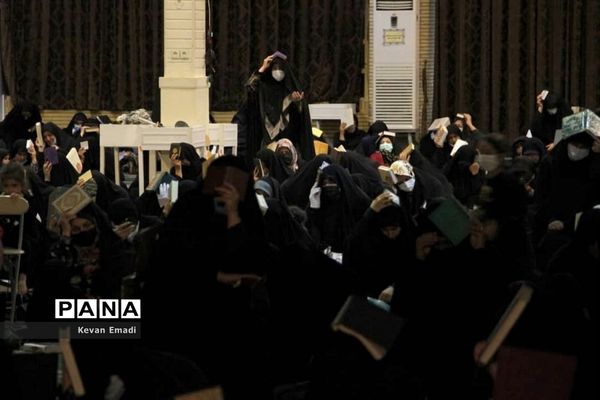 مراسم احیاء شب 19 ماه مبارک رمضان در مصلی بوشهر