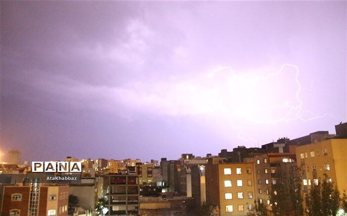 رگبار باران رعد وبرق در تهران