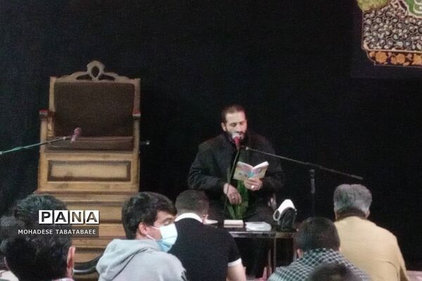 مراسم شب قدر در تپه نورالشهدا شهرستان پردیس