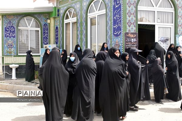 مراسم دسته‌روی دانش‌آموزان بهنمیری