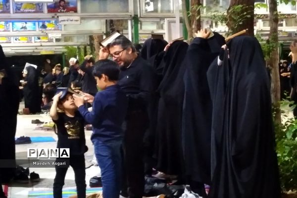 نوای «الهی العفو» در مساجد و تکایای قم طنین انداز شد