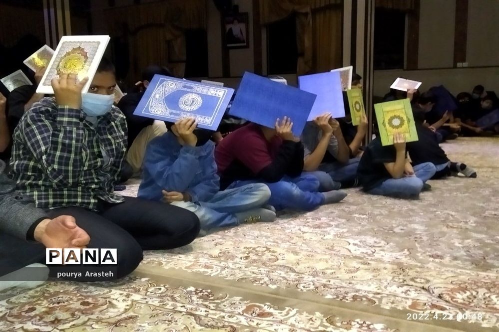 برگزاری مراسم دومین شب احیا درموسسه فرهنگی مذهبی ابن حسام بیرجند