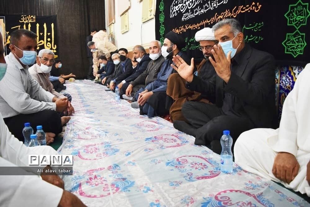 افطاری ساده در جزیره شیف