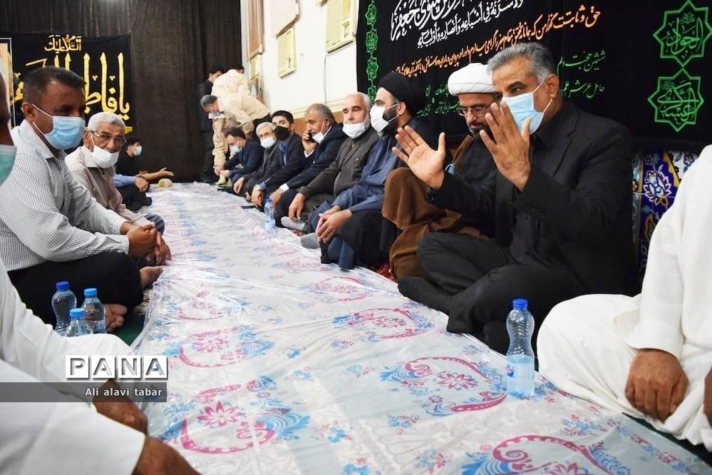 افطاری ساده در جزیره شیف