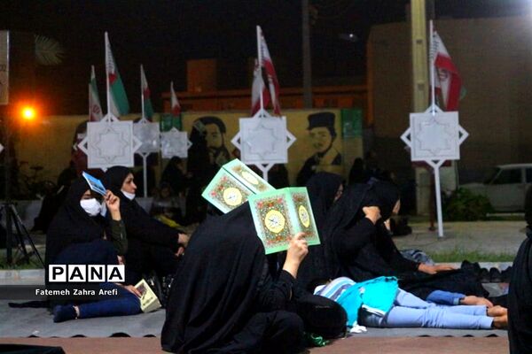 مراسم احیای دومین شب قدر در گلزار شهدای زابل
