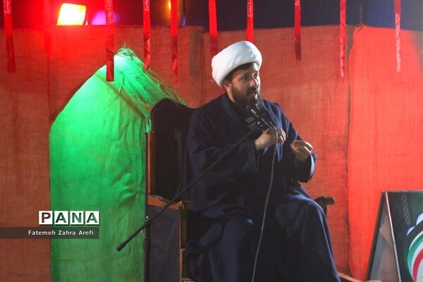 مراسم احیای دومین شب قدر در گلزار شهدای زابل