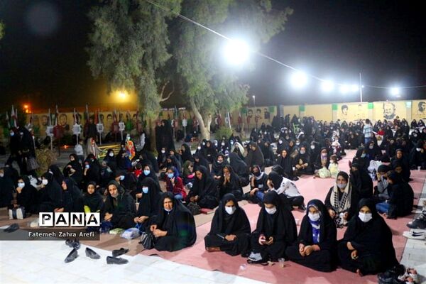 مراسم احیای دومین شب قدر در گلزار شهدای زابل