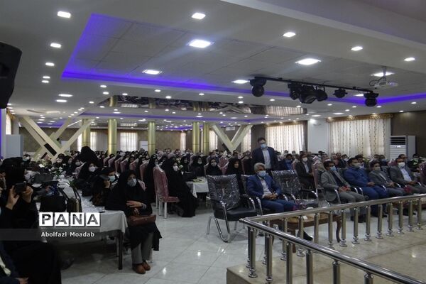نشست تخصصی مدیران مدارس کاشمر