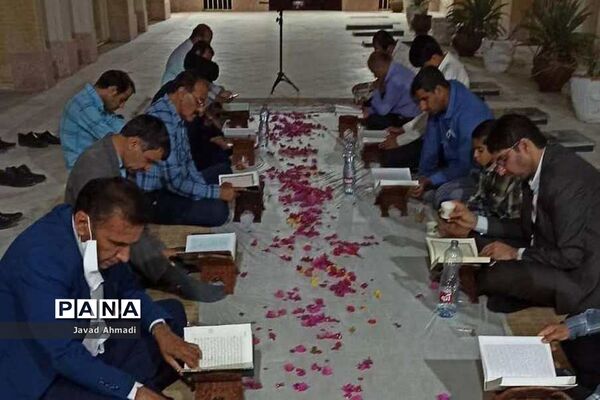 محفل انس با قرآن و ترتیل‌خوانی در گلزار شهدای شهرکاکی