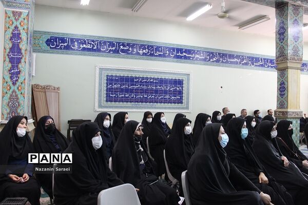 جلسه ستاد اقامه نماز و هماهنگی راهپیمایی روز جهانی قدس در آموزش و پرورش اسلامشهر