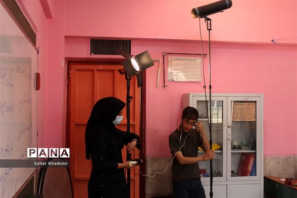 پشت صحنه فیلم کوتاه «میهمانی لاله»