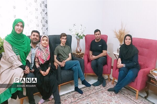 پشت صحنه فیلم کوتاه «میهمانی لاله»