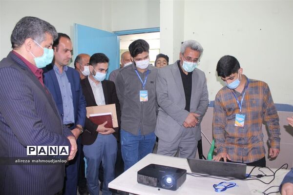 نمایشگاه دست‌ساخته‌ها و دستاوردهای دانش‌آموزی در گلوگاه
