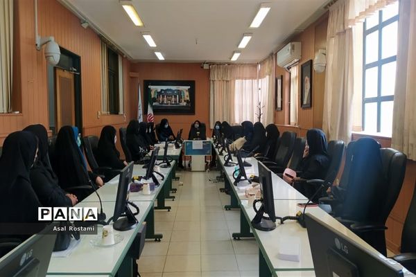 جلسه هم‌اندیشی فرماندهان واحدهای مقاومت پیشگام