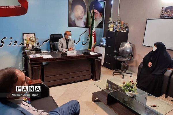 نشست هم‌اندیشی اداره ورزش و‌ جوانان با حوزه بسیج دانش‌آموزی در رودهن