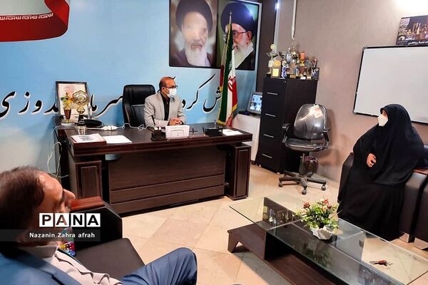 نشست هم‌اندیشی اداره ورزش و‌ جوانان با حوزه بسیج دانش‌آموزی در رودهن