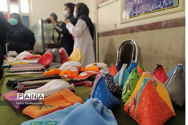هفته مشاغل در دبیرستان مهدیه ناحیه یک شهرری