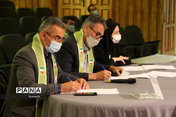 برگزاری مناظره حضوری دانش‌آموزی در استان چهارمحال و بختیاری