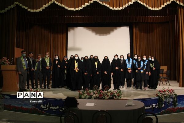 برگزاری مناظره حضوری دانش‌آموزی در استان چهارمحال و بختیاری