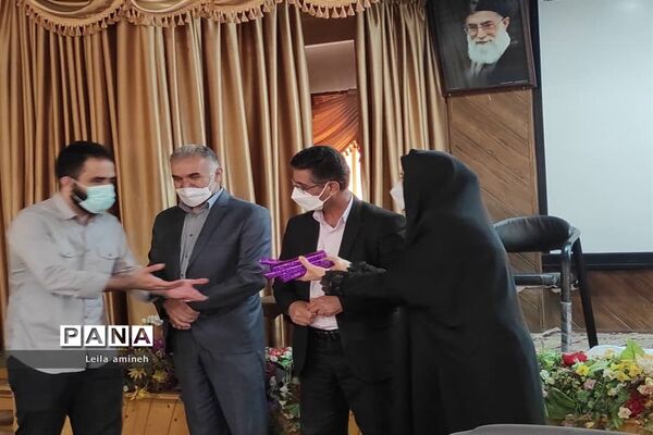 دومین مرحله از مناظره‌های دانش‌آموزی در مازندران