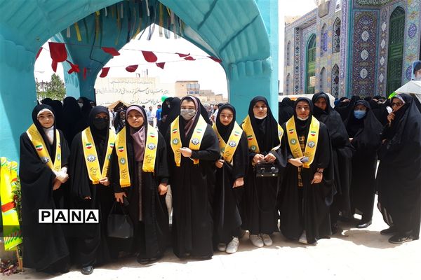 حضور گسترده دانش‌آموزان ابرکوه در راهپیمایی روز قدس