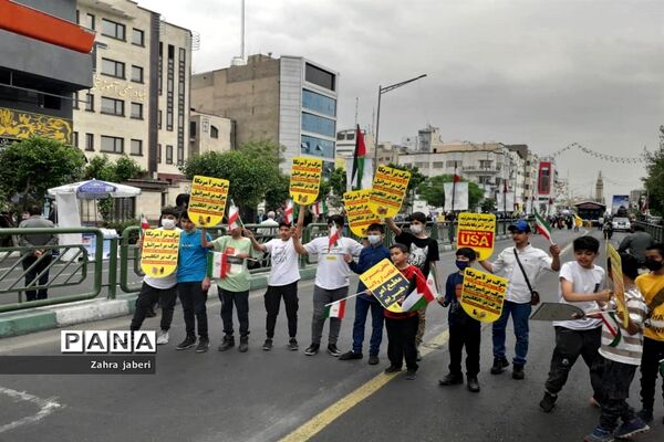 حضور پرشور نسل جدید در راهپیمایی روز قدس