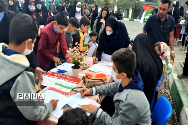 حضور گسترده دانش‌آموزان پیشتاز در راهپیمایی روز قدس
