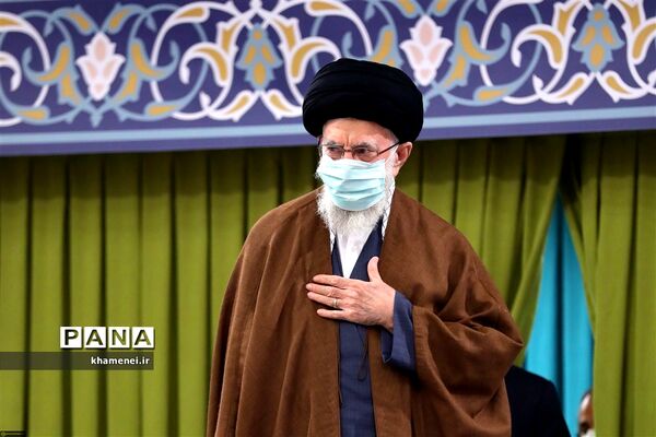 دیدار جمعی از دانشجویان با رهبر انقلاب