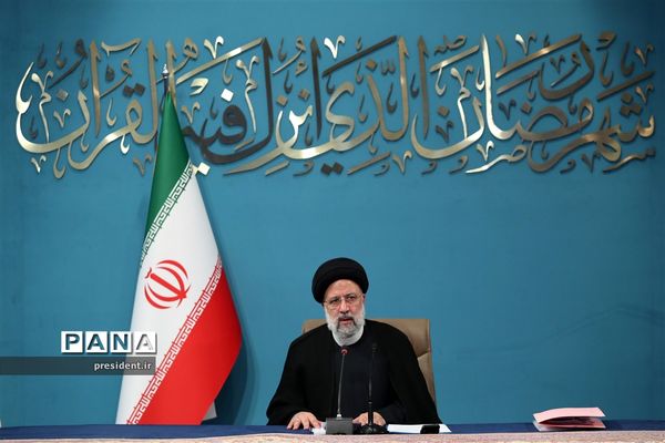 نشست هم‌اندیشی جمعی از فرهنگیان و فعالان حوزه تعلیم و تربیت کشور با رئیس جمهوری