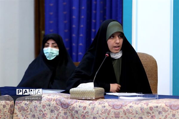 نشست هم‌اندیشی جمعی از فرهنگیان و فعالان حوزه تعلیم و تربیت کشور با رئیس جمهوری