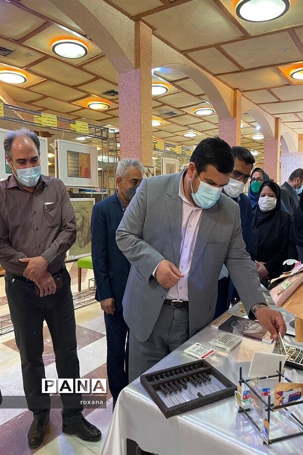 افتتاح نمایشگاه دست‌ساخت و دستاوردهای دانش‌آموزی در آبادان
