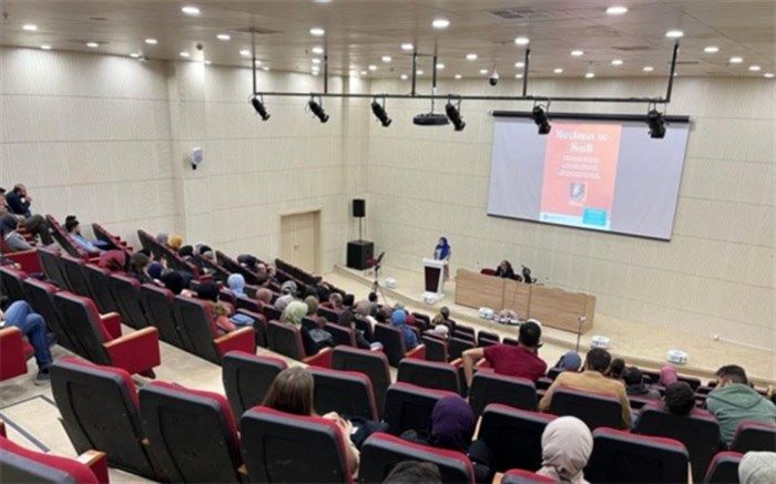 اعطای مدال فستیوال ادبیات ترکیه به سوگل مشایخی