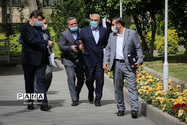 حاشیه جلسه هیات دولت