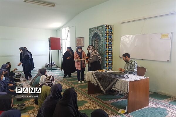 پویش «مقلوبه با طعم مقاومت» در دبیرستان عصمت ملارد