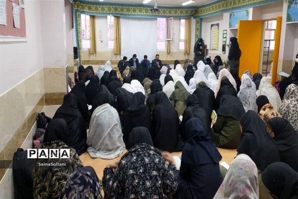 ضیانت افطار در دبیرستان مرضیه